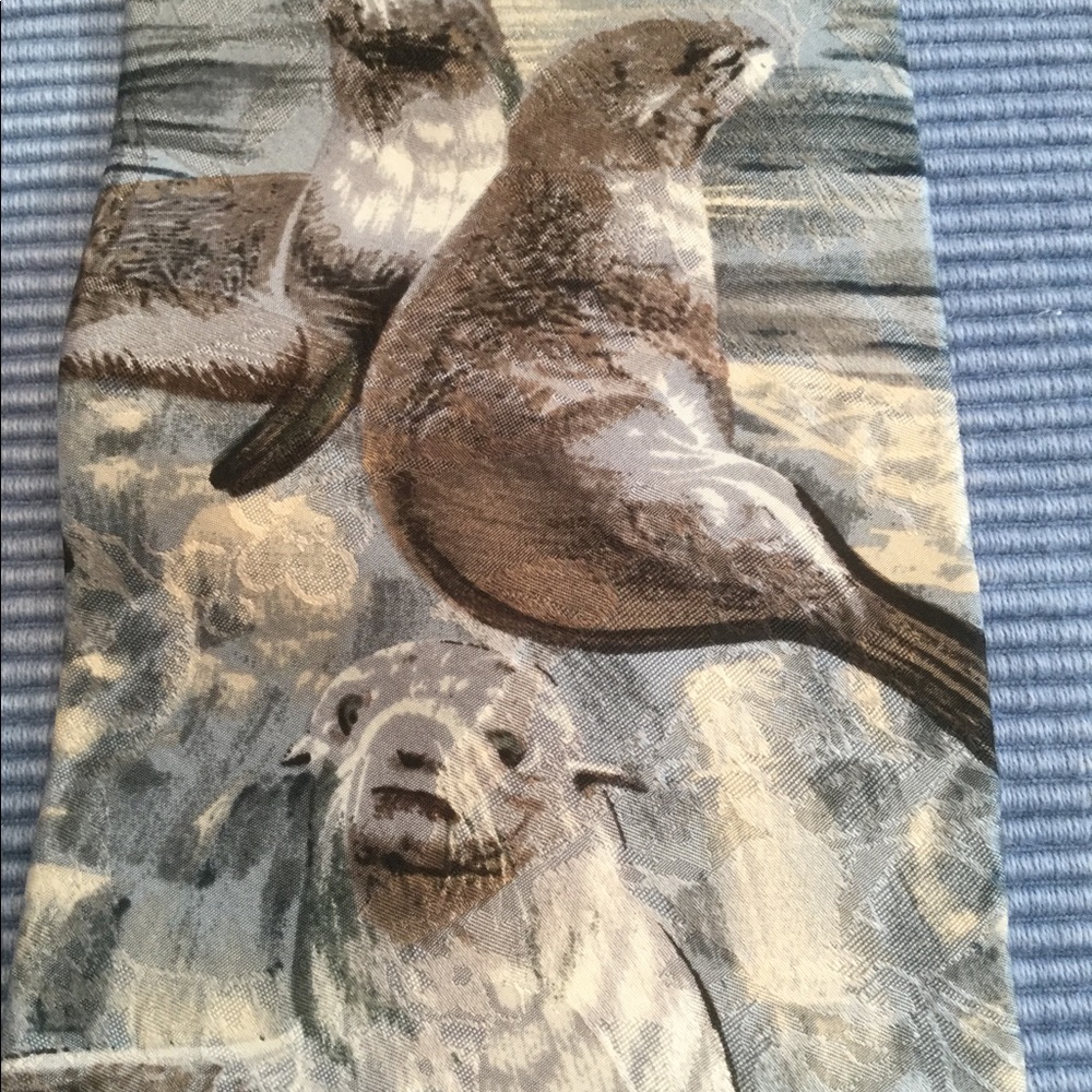 SEALS 100% SILK Blue gray brown cream 58”Necktie Endangered Species - Picture 5 of 7